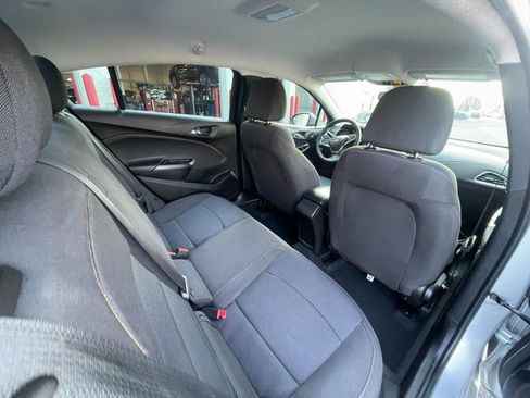 Used 2018 Chevrolet Cruze LS image 9