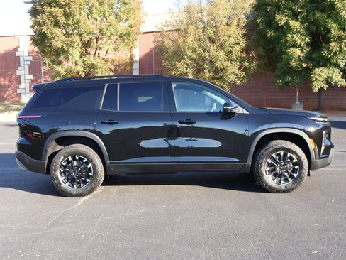 New 2026 Chevrolet Traverse Z71 w/ Driver Confidence Package image 35