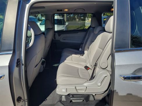 Used 2024 Honda Odyssey EX-L image 10