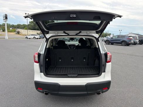 Certified 2025 Subaru Ascent Premium AWD/4WD image 16