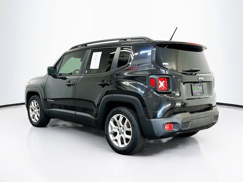 Used 2015 Jeep Renegade Latitude FWD image 5
