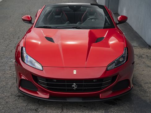 Used 2023 Ferrari Portofino M image 8
