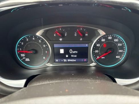 Used 2021 Chevrolet Traverse LT w/ LT Premium Package image 14