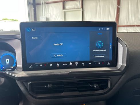 Used 2025 Ford Bronco Sport Badlands image 11