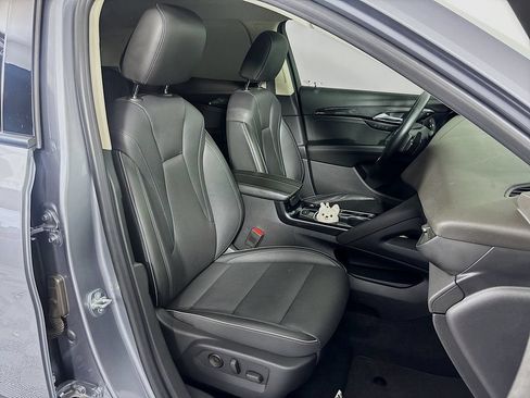 Used 2021 Buick Envision Essence w/ Sport Touring Package FWD image 27