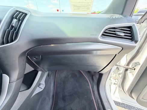 Used 2024 Ford Edge ST-Line AWD/4WD image 23