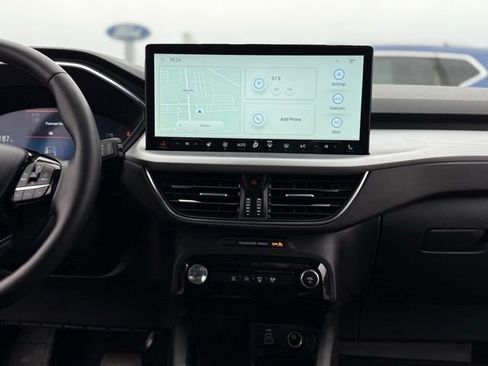 Certified 2025 Ford Escape Platinum image 23