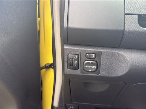 Used 2010 Toyota Yaris 2-Door Hatchback FWD image 19
