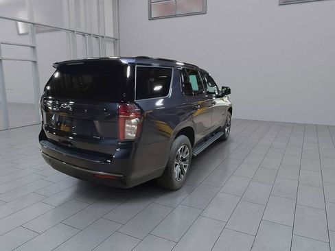 Used 2022 Chevrolet Tahoe Z71 w/ Luxury Package AWD/4WD image 8