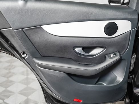 Certified 2022 Mercedes-Benz GLC 300 image 25