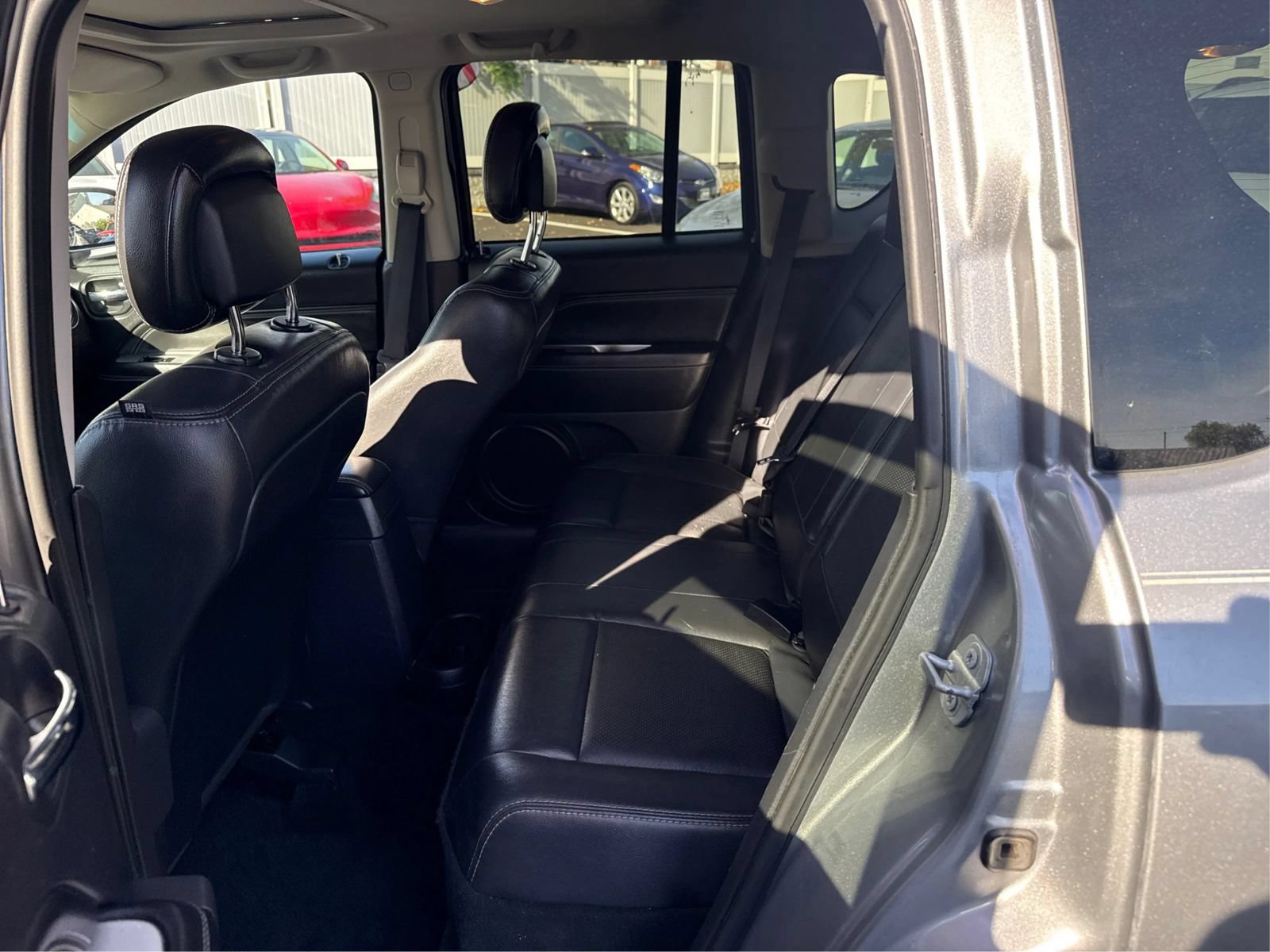 Used 2016 Jeep Compass High Altitude AWD/4WD image 10