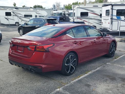 Certified 2024 Nissan Altima 2.5 SR w/ SR Premium Package image 4