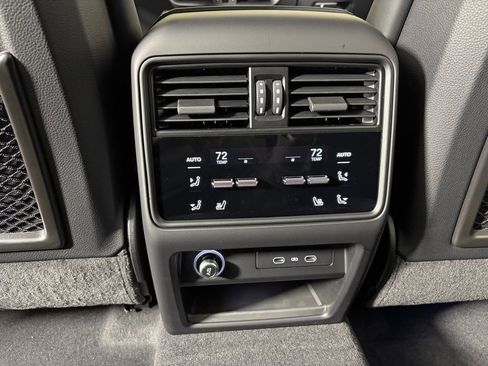 New 2026 Porsche Cayenne GTS image 38