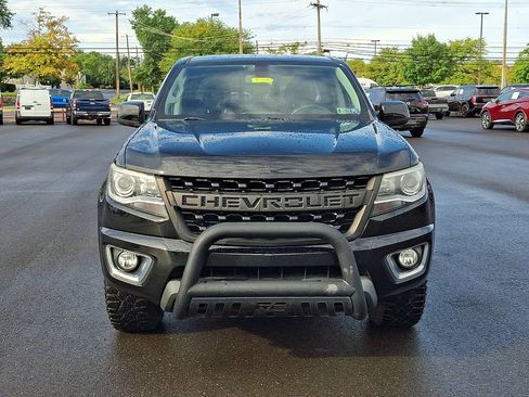 Used 2018 Chevrolet Colorado Z71 AWD/4WD image 2