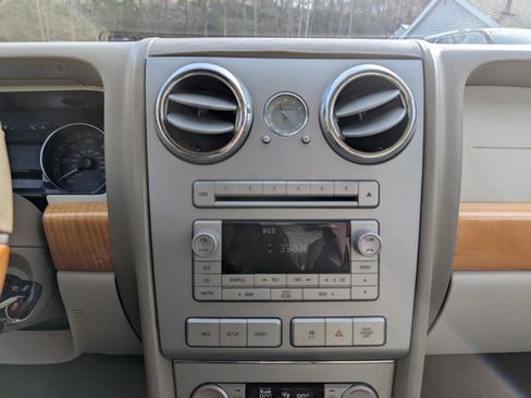 Used 2009 Lincoln MKZ FWD image 12
