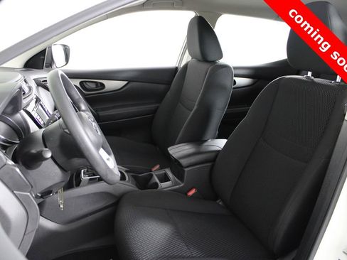 Certified 2019 Nissan Rogue Sport S image 17