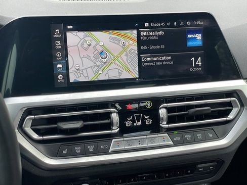 Used 2022 BMW 330e xDrive w/ Premium Package image 16