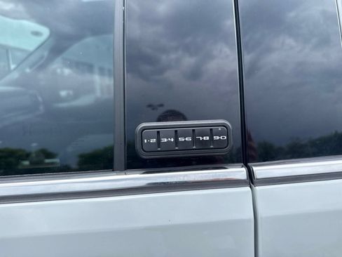 Used 2025 Ford F350 Lariat w/ Chrome Package AWD/4WD image 8