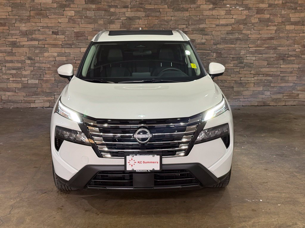 Certified 2026 Nissan Rogue SV w/ SV Premium Package FWD image 2