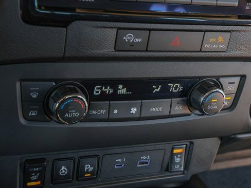 Used 2024 Nissan Frontier SL w/ Technology Package image 18