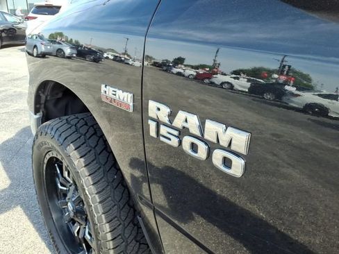 Used 2017 RAM 1500 Big Horn AWD/4WD image 9