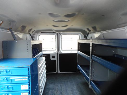 Used 2008 Ford E-350 and Econoline 350 Super Duty image 25