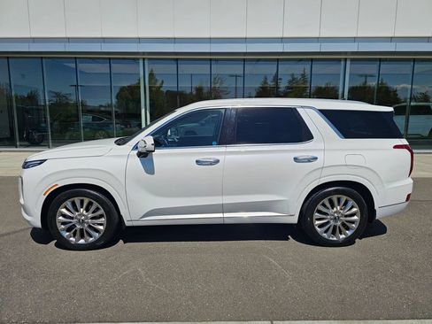 Used 2020 Hyundai Palisade Limited w/ Winter Weather Package AWD/4WD image 2