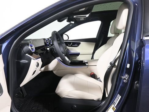 Used 2026 Mercedes-Benz C 300 4MATIC Sedan image 3