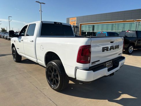 Used 2025 RAM 2500 Laramie w/ Night Edition AWD/4WD image 3