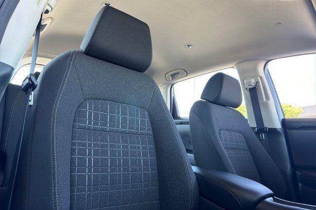 Certified 2024 Honda HR-V LX image 21