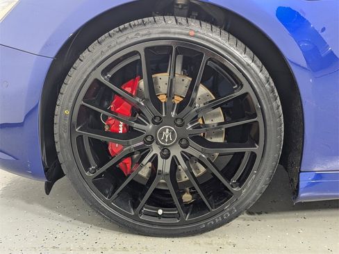 Used 2022 Maserati Ghibli Modena image 9