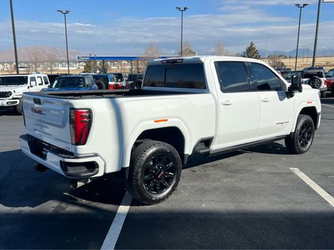 Used 2025 GMC Sierra 3500 AT4 w/ AT4 Premium Plus Package image 7