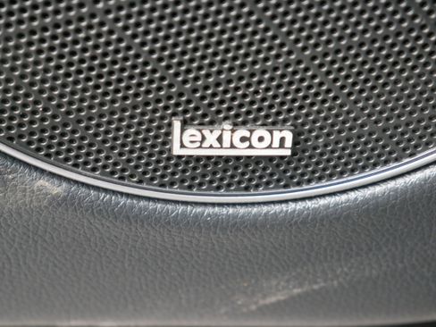 Certified 2024 Genesis GV70 2.5T w/ Sport Prestige Package image 57