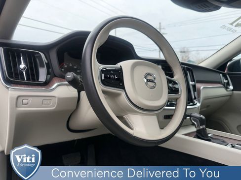 Certified 2021 Volvo S60 T5 Momentum w/ Climate Package image 17
