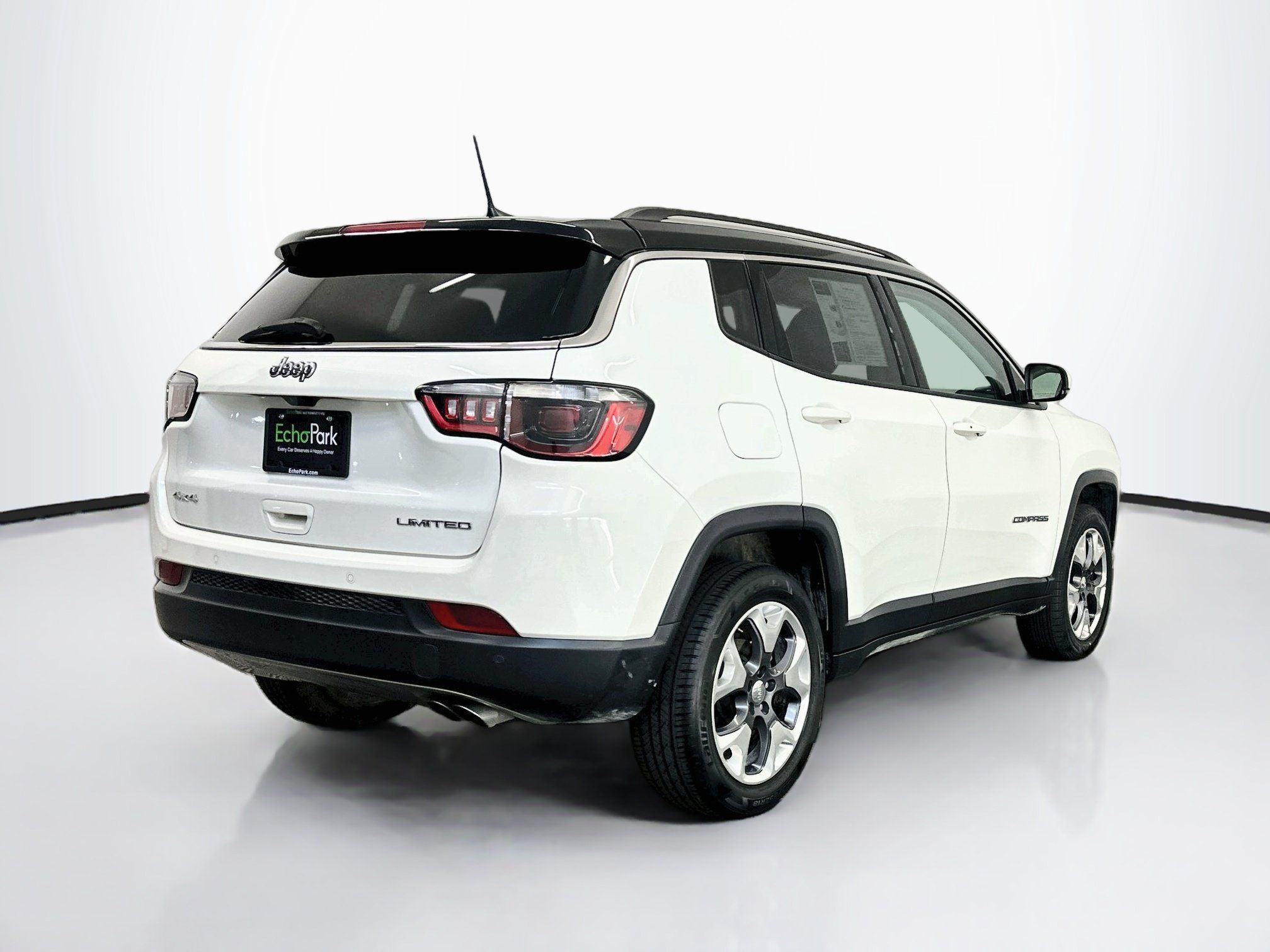 Used 2021 Jeep Compass Limited AWD/4WD image 9