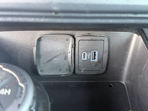 Used 2022 Ford Bronco Black Diamond AWD/4WD image 16
