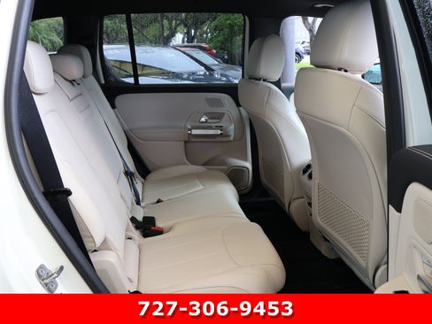 Certified 2026 Mercedes-Benz GLB 250 4MATIC image 21