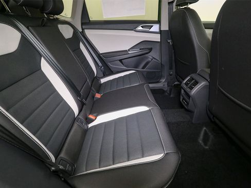 New 2026 Volkswagen Taos SEL AWD/4WD image 16