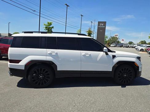 Used 2025 Hyundai Santa Fe Calligraphy image 2