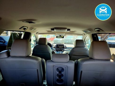 Used 2019 Honda Odyssey Touring image 15
