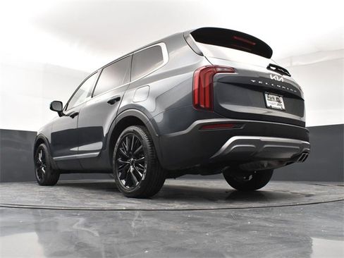 Used 2022 Kia Telluride SX w/ SX Prestige Package image 15