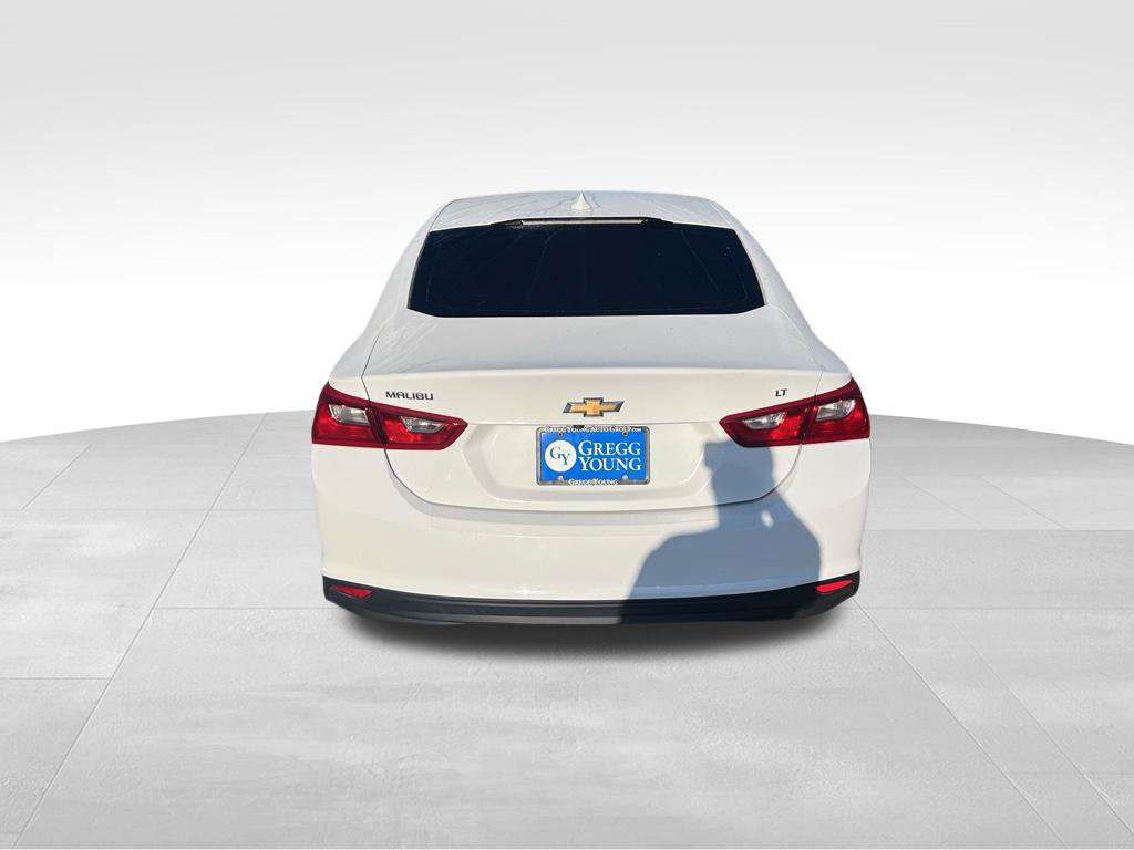 Used 2018 Chevrolet Malibu LT FWD image 5