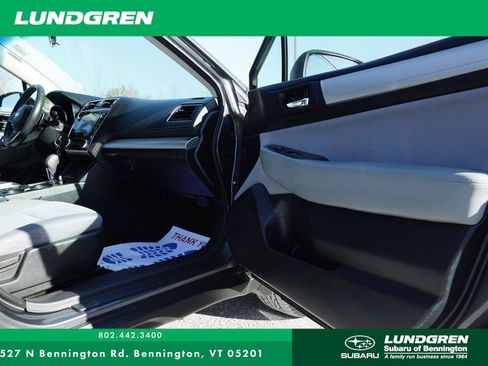 Used 2018 Subaru Outback 2.5i Premium image 23
