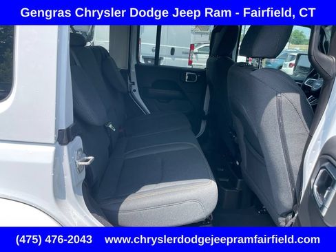 Certified 2025 Jeep Wrangler Unlimited Sahara w/ Safety Group AWD/4WD image 26