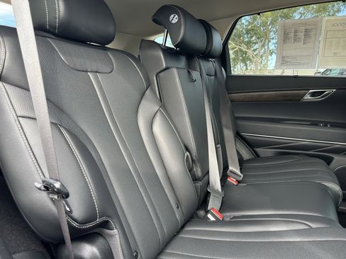 Used 2024 Genesis GV80 3.5T image 14