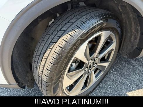 Used 2024 Ford Escape Platinum AWD/4WD image 12