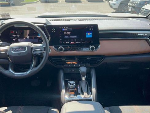 Used 2026 GMC Canyon AT4 AWD/4WD image 27