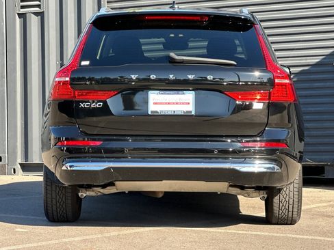 Used 2023 Volvo XC60 T8 Core image 7
