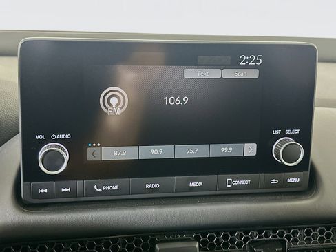 Used 2023 Honda HR-V LX image 19