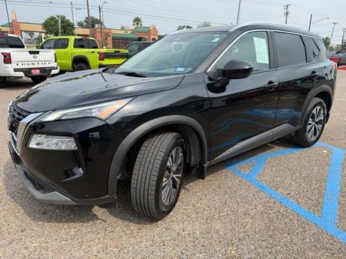 Certified 2023 Nissan Rogue SV w/ SV Premium B Package FWD image 3